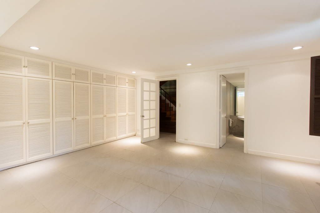 4BR HOUSE FOR RENT SOUTH FORBES PARK Home Discovery