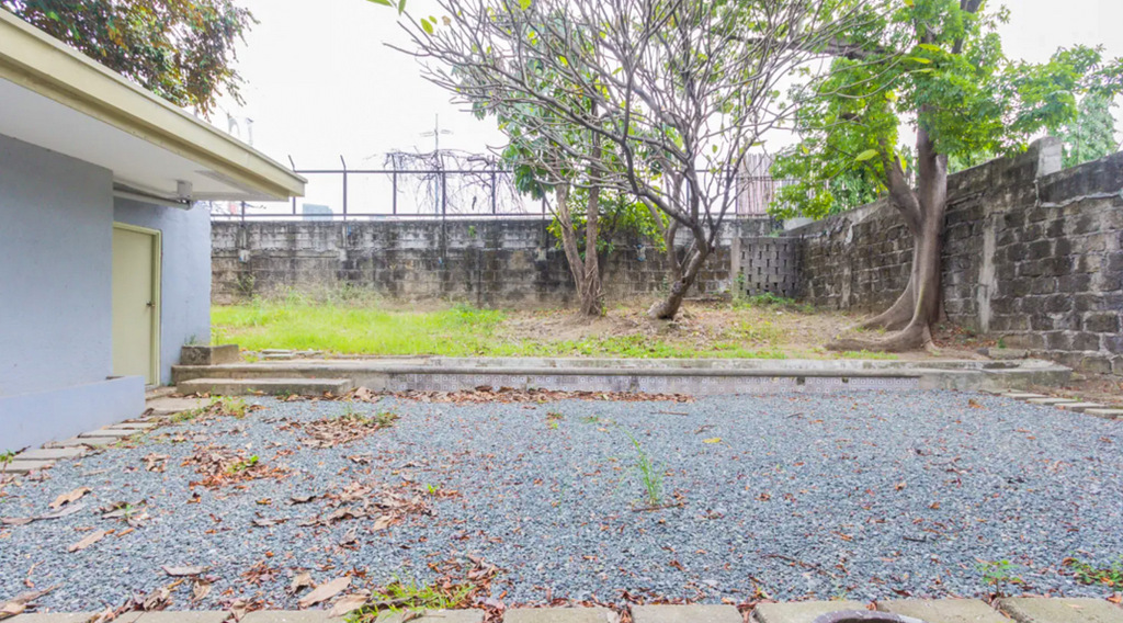 4BR HOUSE FOR RENT BEL AIR 3 Home Discovery