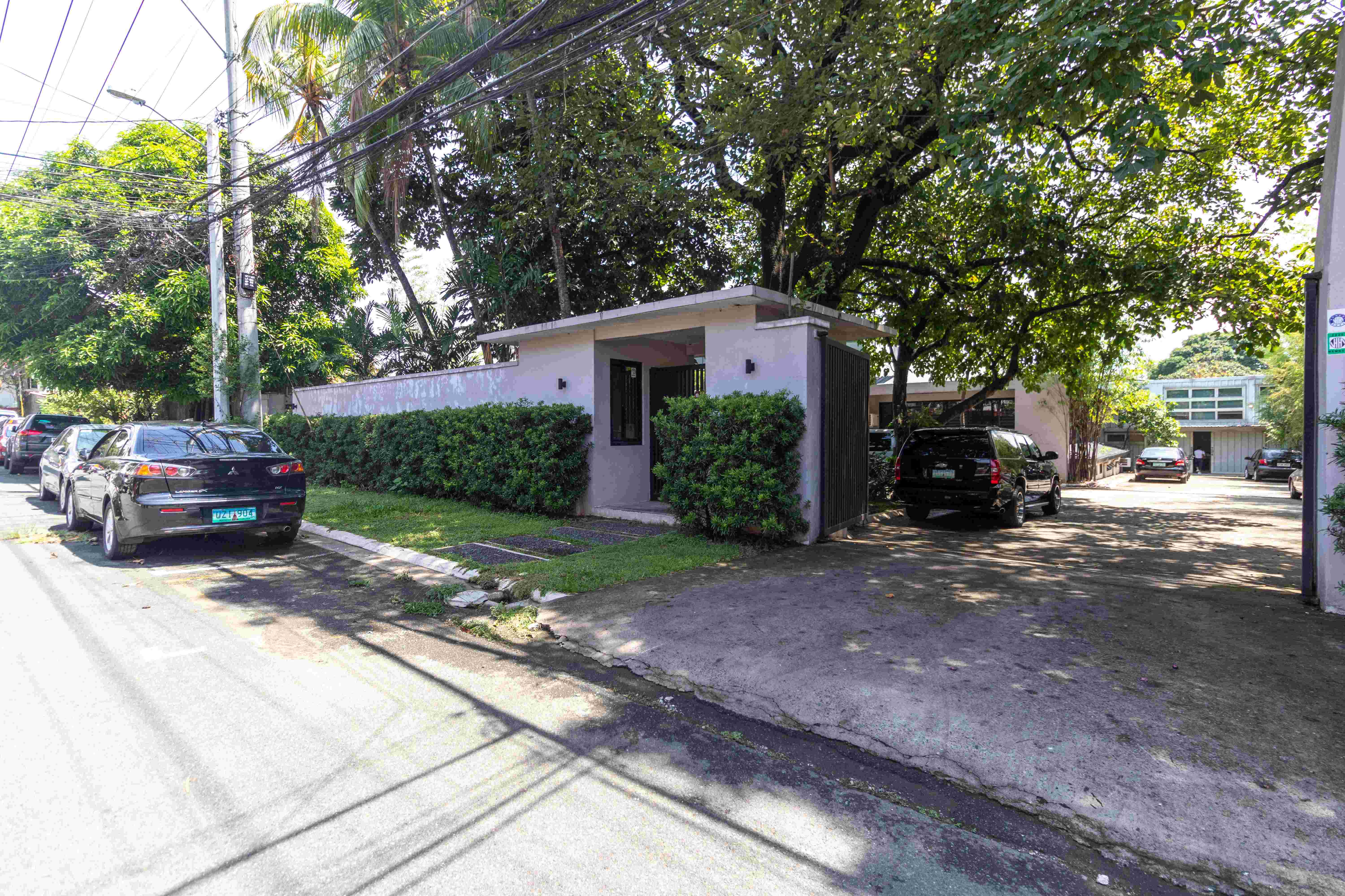 4BR HOME/OFFICE FOR SALE VARSITY HILLS Home Discovery